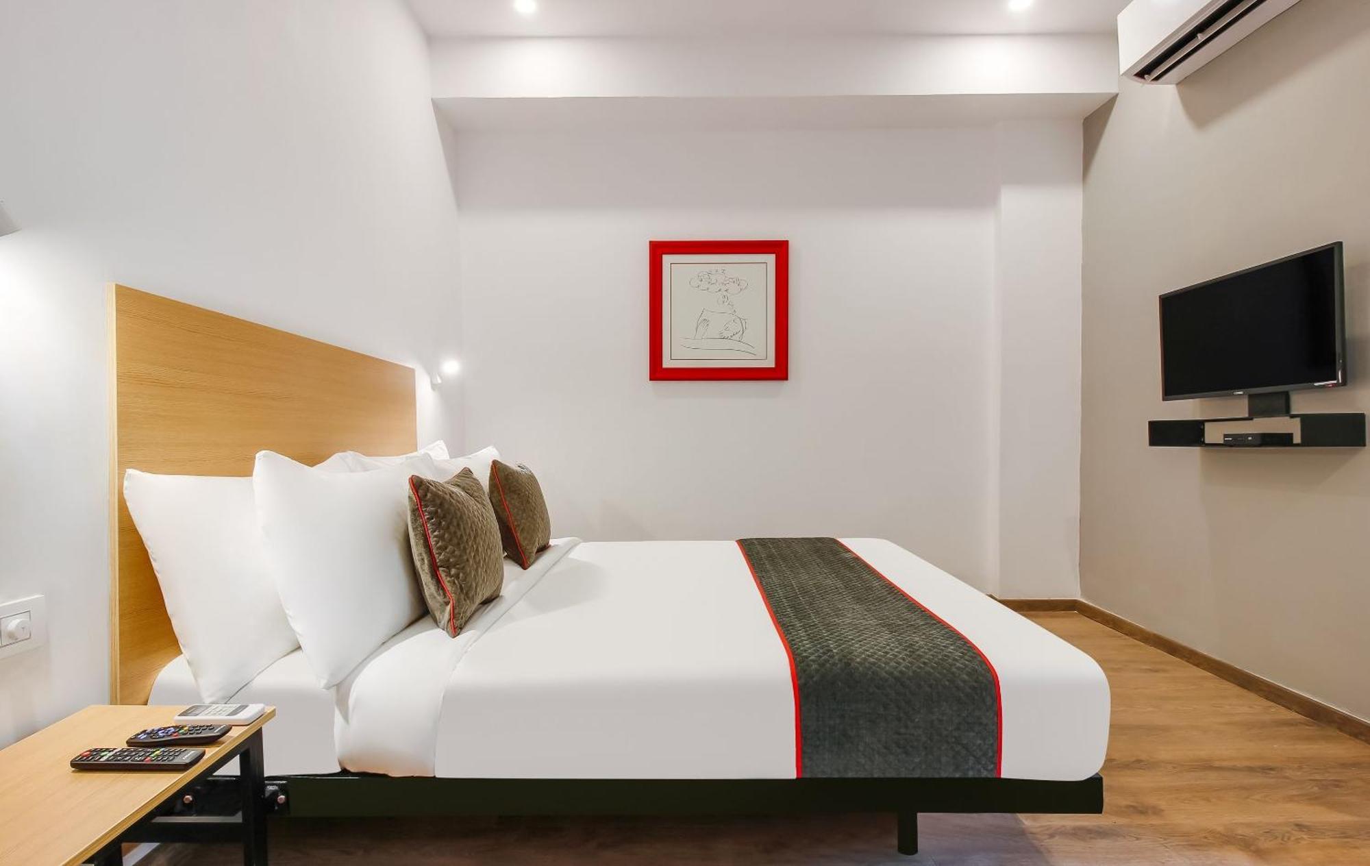 היידראבד Super Townhouse The Cinco Hotel Near Esi Hospital מראה חיצוני תמונה