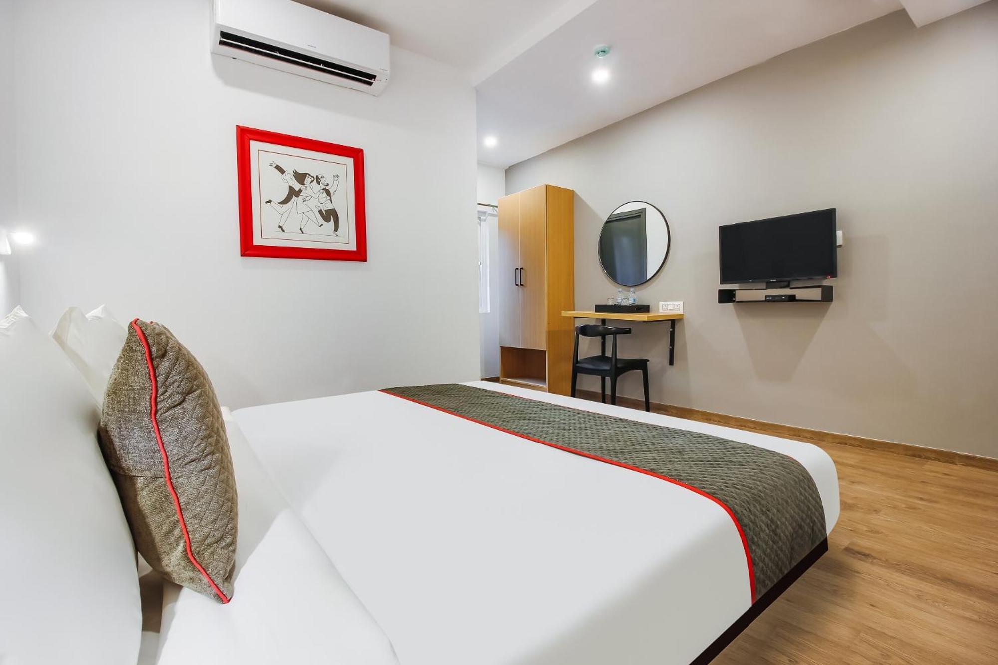 היידראבד Super Townhouse The Cinco Hotel Near Esi Hospital מראה חיצוני תמונה